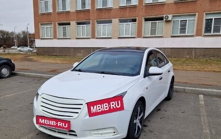 Chevrolet Cruze II, 2010 год, 750 000 рублей, 7 фотография