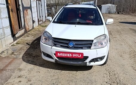 Geely MK Cross I, 2014 год, 250 000 рублей, 3 фотография