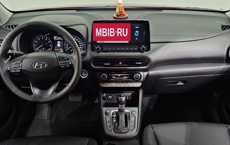 Hyundai Kona I, 2022 год, 1 546 000 рублей, 8 фотография