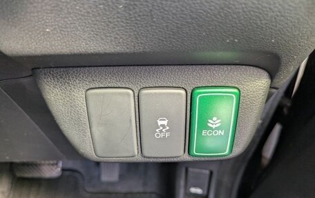 Honda Fit Shuttle I рестайлинг, 2012 год, 855 000 рублей, 21 фотография
