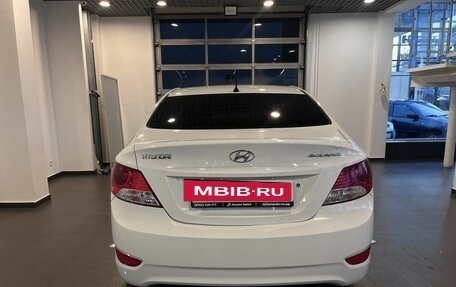 Hyundai Solaris II рестайлинг, 2013 год, 650 000 рублей, 4 фотография