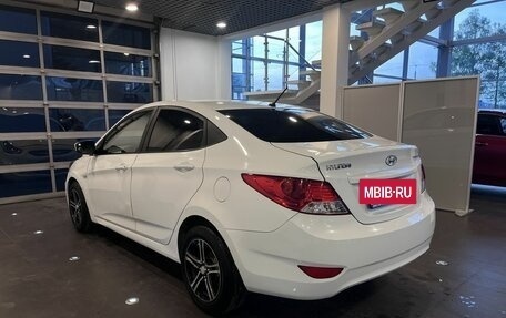 Hyundai Solaris II рестайлинг, 2013 год, 650 000 рублей, 5 фотография