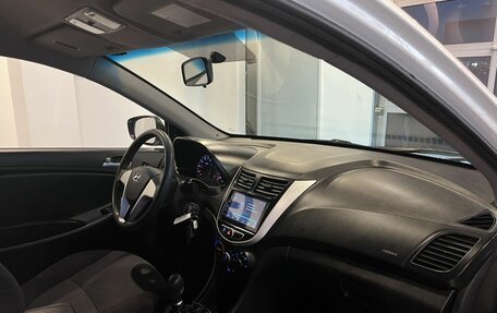 Hyundai Solaris II рестайлинг, 2013 год, 650 000 рублей, 12 фотография