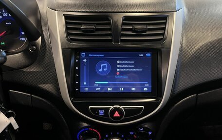Hyundai Solaris II рестайлинг, 2013 год, 650 000 рублей, 13 фотография