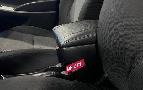 Hyundai Solaris II рестайлинг, 2013 год, 650 000 рублей, 31 фотография