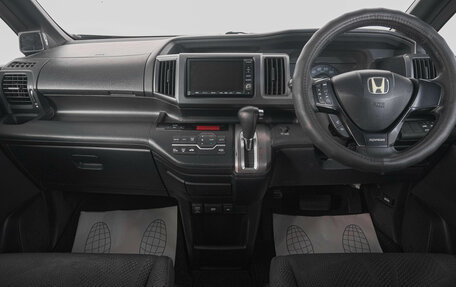 Honda Stepwgn IV, 2011 год, 1 299 000 рублей, 14 фотография