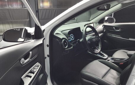 Hyundai Kona I, 2022 год, 1 793 000 рублей, 5 фотография