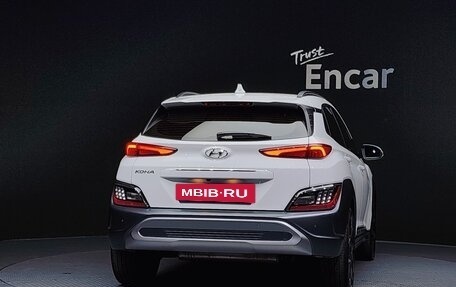 Hyundai Kona I, 2022 год, 1 793 000 рублей, 4 фотография