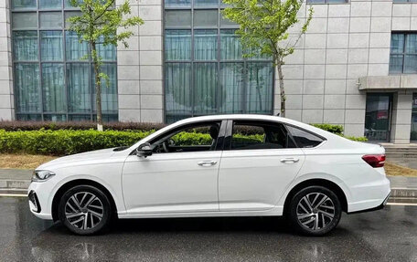 Volkswagen Lavida, 2022 год, 1 100 222 рублей, 3 фотография