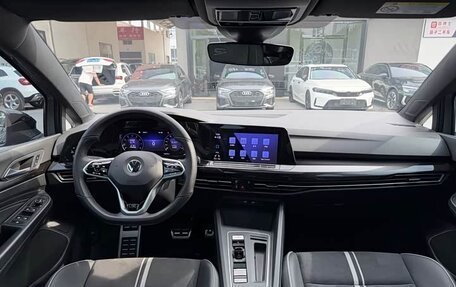 Volkswagen Golf VIII, 2022 год, 1 600 005 рублей, 9 фотография