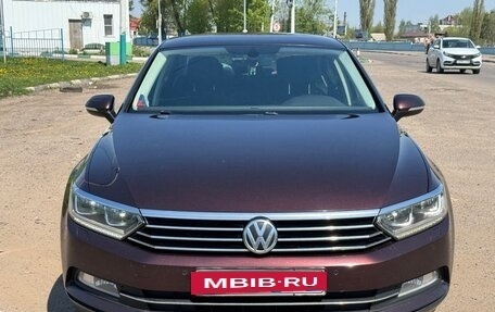 Volkswagen Passat B8 рестайлинг, 2015 год, 2 000 000 рублей, 2 фотография