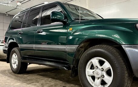 Toyota Land Cruiser 100 рестайлинг 2, 2000 год, 2 450 000 рублей, 8 фотография
