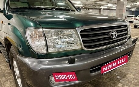 Toyota Land Cruiser 100 рестайлинг 2, 2000 год, 2 450 000 рублей, 5 фотография