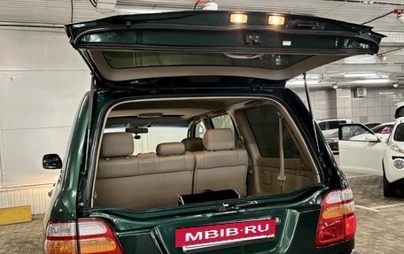 Toyota Land Cruiser 100 рестайлинг 2, 2000 год, 2 450 000 рублей, 18 фотография