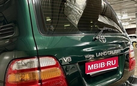 Toyota Land Cruiser 100 рестайлинг 2, 2000 год, 2 450 000 рублей, 16 фотография