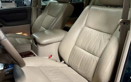 Toyota Land Cruiser 100 рестайлинг 2, 2000 год, 2 450 000 рублей, 21 фотография