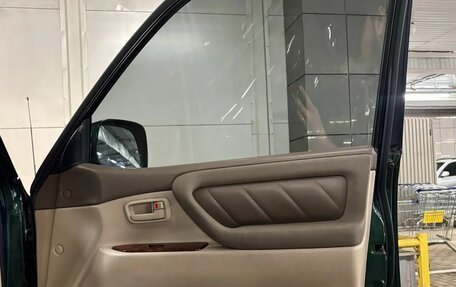 Toyota Land Cruiser 100 рестайлинг 2, 2000 год, 2 450 000 рублей, 22 фотография