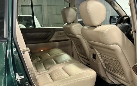 Toyota Land Cruiser 100 рестайлинг 2, 2000 год, 2 450 000 рублей, 25 фотография
