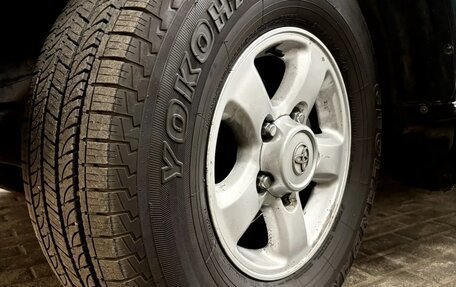 Toyota Land Cruiser 100 рестайлинг 2, 2000 год, 2 450 000 рублей, 40 фотография