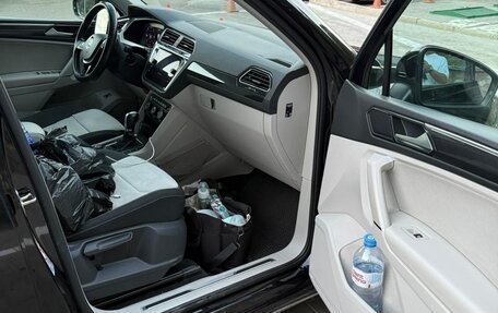 Volkswagen Tiguan II, 2018 год, 2 500 000 рублей, 7 фотография