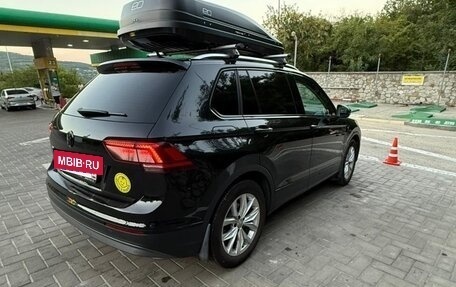 Volkswagen Tiguan II, 2018 год, 2 500 000 рублей, 11 фотография