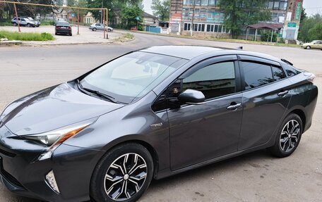 Toyota Prius IV XW50, 2016 год, 1 700 000 рублей, 6 фотография