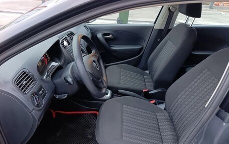 Volkswagen Polo VI (EU Market), 2017 год, 900 000 рублей, 9 фотография