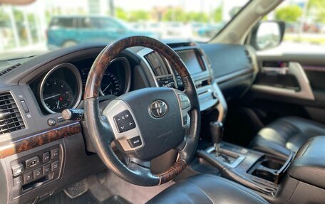 Toyota Land Cruiser 200, 2014 год, 4 290 000 рублей, 8 фотография