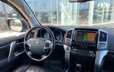 Toyota Land Cruiser 200, 2014 год, 4 290 000 рублей, 10 фотография