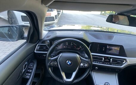 BMW 3 серия, 2019 год, 2 899 000 рублей, 20 фотография