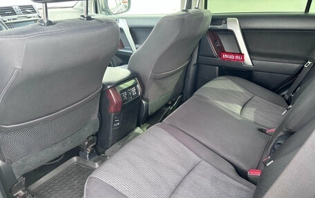 Toyota Land Cruiser Prado 150 рестайлинг 2, 2014 год, 3 200 000 рублей, 15 фотография