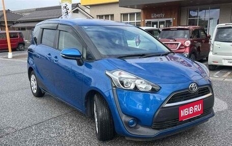 Toyota Sienta II, 2017 год, 1 200 000 рублей, 2 фотография