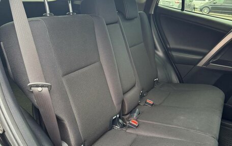 Toyota RAV4, 2018 год, 2 650 000 рублей, 19 фотография