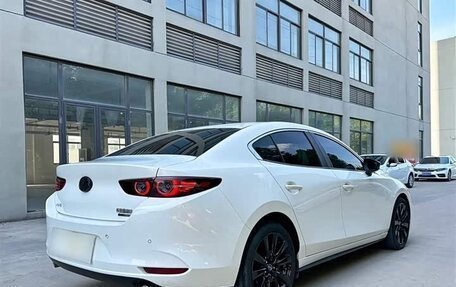 Mazda 3, 2022 год, 1 600 005 рублей, 4 фотография