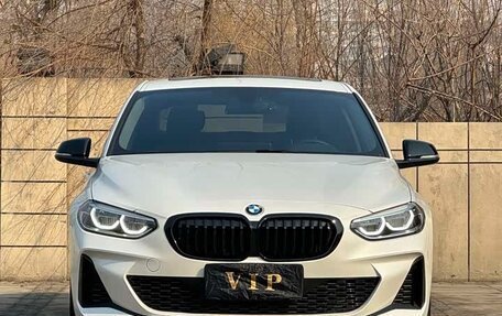 BMW 1 серия, 2022 год, 1 699 005 рублей, 2 фотография