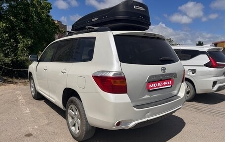 Toyota Highlander III, 2010 год, 1 600 000 рублей, 3 фотография