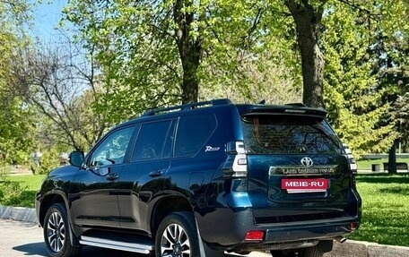 Toyota Land Cruiser Prado 150 рестайлинг 2, 2021 год, 6 699 999 рублей, 2 фотография