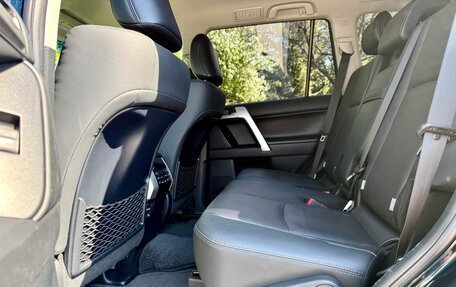 Toyota Land Cruiser Prado 150 рестайлинг 2, 2021 год, 6 699 999 рублей, 15 фотография
