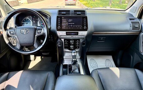 Toyota Land Cruiser Prado 150 рестайлинг 2, 2021 год, 6 699 999 рублей, 13 фотография