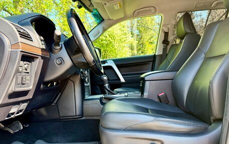 Toyota Land Cruiser Prado 150 рестайлинг 2, 2021 год, 6 699 999 рублей, 10 фотография
