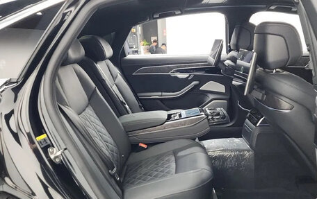 Audi A8, 2025 год, 13 300 000 рублей, 10 фотография