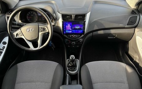Hyundai Solaris II рестайлинг, 2012 год, 610 000 рублей, 14 фотография