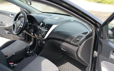 Hyundai Solaris II рестайлинг, 2012 год, 680 000 рублей, 8 фотография