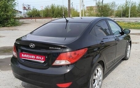 Hyundai Solaris II рестайлинг, 2012 год, 680 000 рублей, 6 фотография