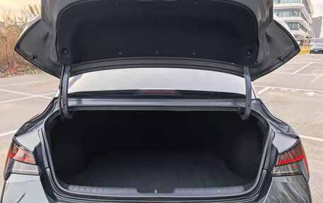 Hyundai Elantra, 2023 год, 2 000 000 рублей, 17 фотография