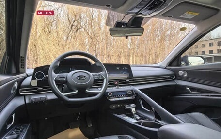 Hyundai Elantra, 2023 год, 2 000 000 рублей, 10 фотография