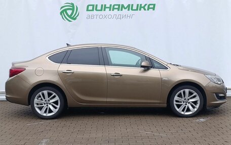 Opel Astra J, 2013 год, 740 000 рублей, 4 фотография