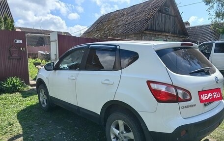 Nissan Qashqai, 2011 год, 650 000 рублей, 4 фотография