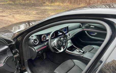 Mercedes-Benz E-Класс, 2020 год, 3 100 000 рублей, 7 фотография