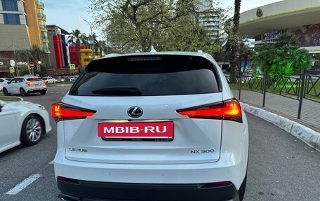 Lexus NX I, 2018 год, 3 400 000 рублей, 6 фотография